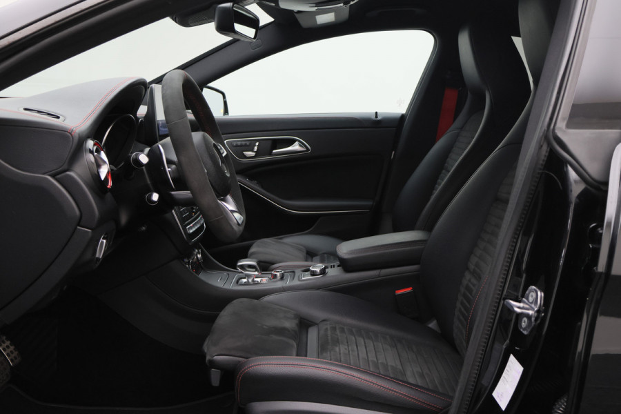 Mercedes-Benz CLA-Klasse AMG 45 4MATIC Memory, Sfeerverlichting, Harmen & Kardon, Apple Carplay, ACC, 19"