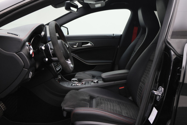 Mercedes-Benz CLA-Klasse AMG 45 4MATIC Memory, Sfeerverlichting, Harmen & Kardon, Apple Carplay, ACC, 19"
