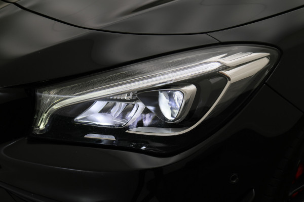 Mercedes-Benz CLA-Klasse AMG 45 4MATIC Memory, Sfeerverlichting, Harmen & Kardon, Apple Carplay, ACC, 19"