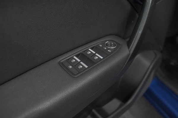 Renault Captur 1.6 E-Tech Plug-in Hybrid 160 Intens | Camera | 9.3 Inch Groot Scherm | Apple Carplay | Parkeersensoren