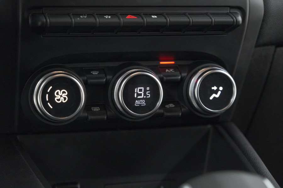 Renault Captur 1.6 E-Tech Plug-in Hybrid 160 Intens | Camera | 9.3 Inch Groot Scherm | Apple Carplay | Parkeersensoren