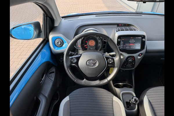 Toyota Aygo 1.0 VVT-i X-Play Automaat 5-drs. CAMERA/CARPLAY/MEDIA/LIMITER