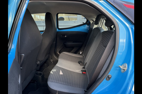 Toyota Aygo 1.0 VVT-i X-Play Automaat 5-drs. CAMERA/CARPLAY/MEDIA/LIMITER