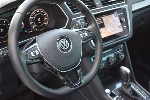 Volkswagen Tiguan 1.4 TSI R-Line 150 Pk DSG Pano Keyless Camera Trekhaak Full Led 19 Inch