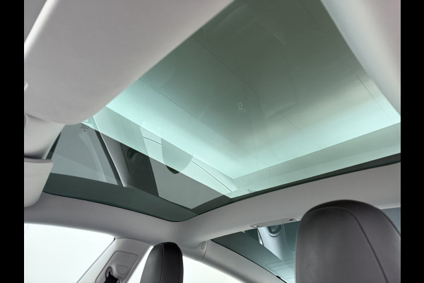 Tesla Model 3 RWD Plus SOH 92.9% Warmtepomp LFP Accu Lmv 19" Panoramadak Leder Navi Ecc Camera's Adap.Cruise Stoel+Stuurverwarming Elek.Achterklep Elek.Stoelen+Memory Led Draadloze telefoonlader 1e Eigenaar Origineel Nederlandse Auto