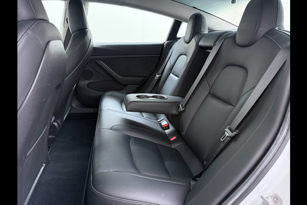 Tesla Model 3 RWD Plus SOH 92.9% Warmtepomp LFP Accu Lmv 19" Panoramadak Leder Navi Ecc Camera's Adap.Cruise Stoel+Stuurverwarming Elek.Achterklep Elek.Stoelen+Memory Led Draadloze telefoonlader 1e Eigenaar Origineel Nederlandse Auto