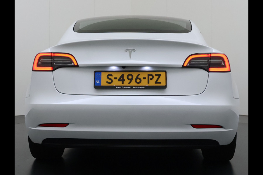 Tesla Model 3 RWD Plus SOH 92.9% Warmtepomp LFP Accu Lmv 19" Panoramadak Leder Navi Ecc Camera's Adap.Cruise Stoel+Stuurverwarming Elek.Achterklep Elek.Stoelen+Memory Led Draadloze telefoonlader 1e Eigenaar Origineel Nederlandse Auto