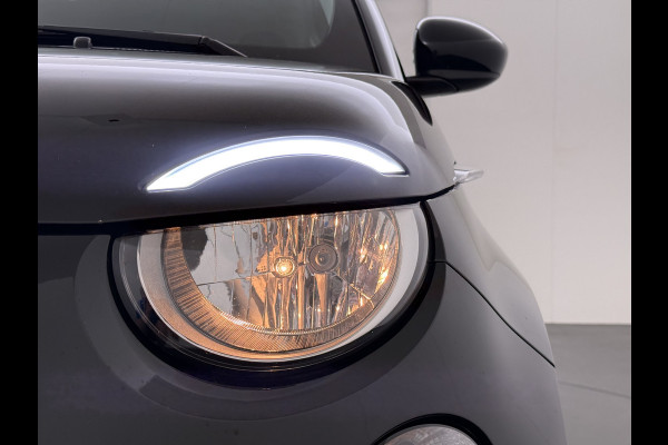 Fiat 500 Icon Long Range 42kWh SOH 91% Apple Carplay Android Auto Navi Ecc Cruise Control Pdc Keyless DAB Led Lmv Bluetooth Isofix Wifi Lane Assist Regen-Lichtsensor Grote Accu 1e Eigenaar Origineel Nederlandse Auto