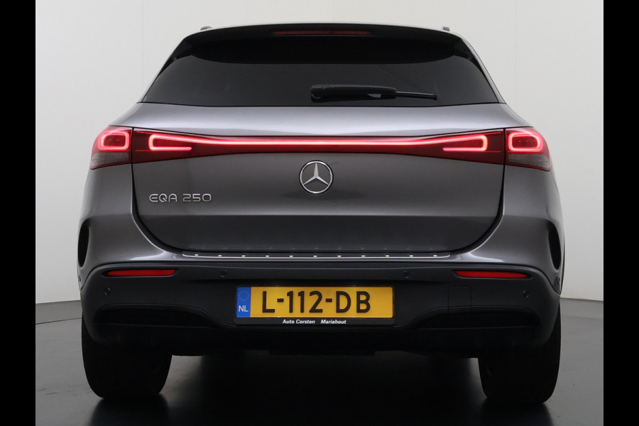 Mercedes-Benz EQA 250 AMG Business Solution Night 67kWh SOH 97% Navi Camera Ecc Cruise Control Stoelverwarming Pdc Dodehoek assist Lmv  Elek.Achterklep Privacy Glas DAB Led Advanced pakket 1e Eigenaar Dealeronderhouden Origineel Nederlandse Auto