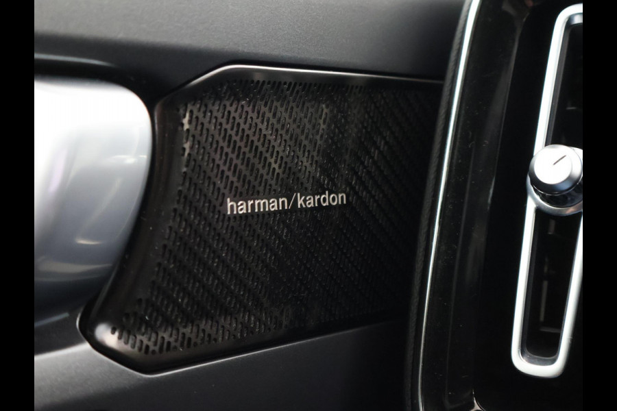 Volvo C40 RECHARGE ULTIMATE 69 kWh + 20 INCH | PANORAMA | 360 CAMERA | HARMAN/KARDON | ADAPTIVE CRUISE