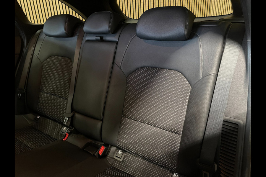 Kia Ceed Sportswagon 1.6 GDI PHEV DynamicPlusLine|AUTOMAAT|AFN.TREKHAAK|ACC|STOEL+STUURVERW|CARPLAY|CAMERA|CLIMA+CRUISE|NAP|1eEIG|