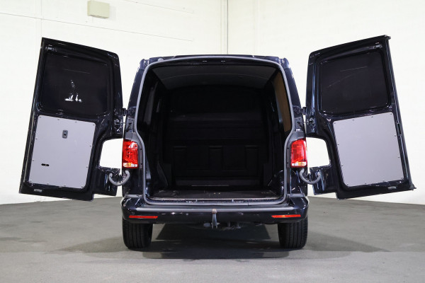 Volkswagen Transporter 2.0 TDI 150pk L2 H1 Automaat Bulli Led Leer Navigatie