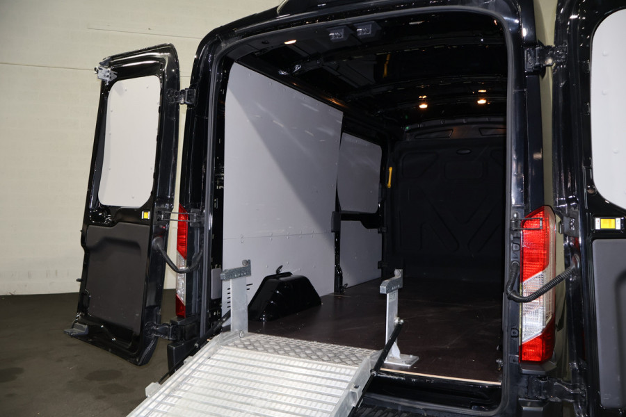 Ford Transit 2.0 TDci 170pk L3 H2 Airco Apple Carplay Camera 2x Schuifdeur Trekhaak 2.8T