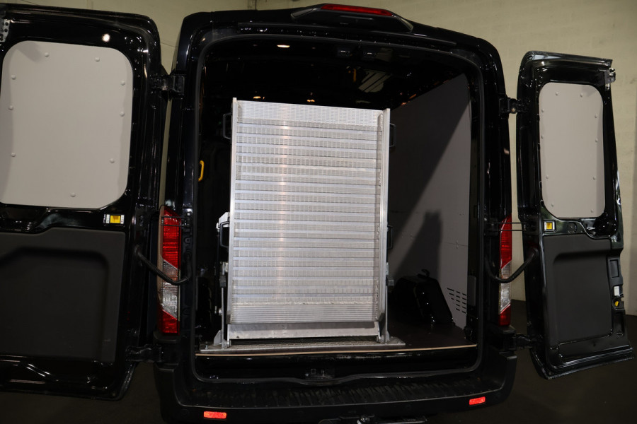 Ford Transit 2.0 TDci 170pk L3 H2 Airco Apple Carplay Camera 2x Schuifdeur Trekhaak 2.8T