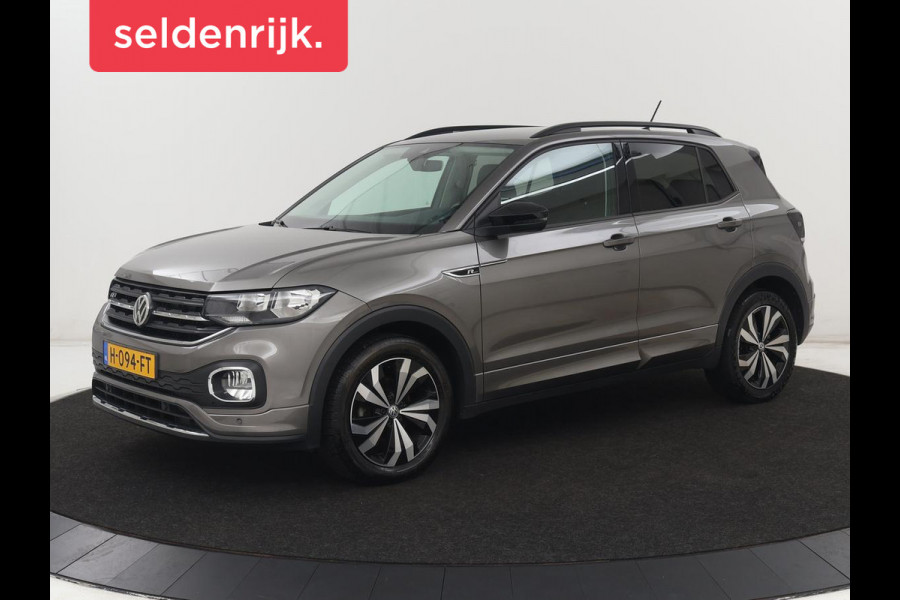Volkswagen T-Cross 1.0 TSI R Line | Camera | Carplay | Adaptive cruise | Parkeerhulp | Sportstoelen | Getint glas | Side Assist | Airco | Bluetooth | Origineel NL