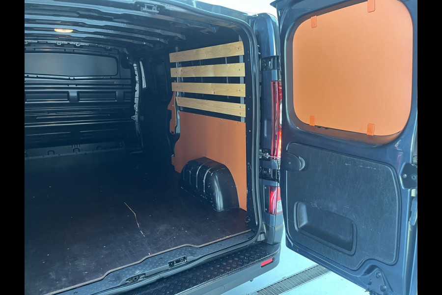 Renault Trafic 2.0 dCi 110pk euro6 T30 L2H1 Comfort 3Persoons, Airco, CruiseControl, Trekhaak, RIJKLAARPRIJS! NEDERLANDSE BUS!