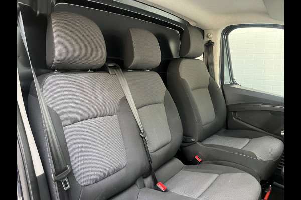 Renault Trafic 2.0 dCi 110pk euro6 T30 L2H1 Comfort 3Persoons, Airco, CruiseControl, Trekhaak, RIJKLAARPRIJS! NEDERLANDSE BUS!