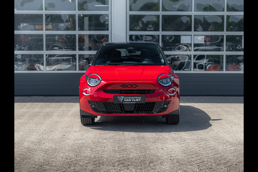 Fiat 600E Sport 54 kWh | Clima | Adapt. Cruise | Navi | Winter Pack | Camera | 18"  | Apple Carplay