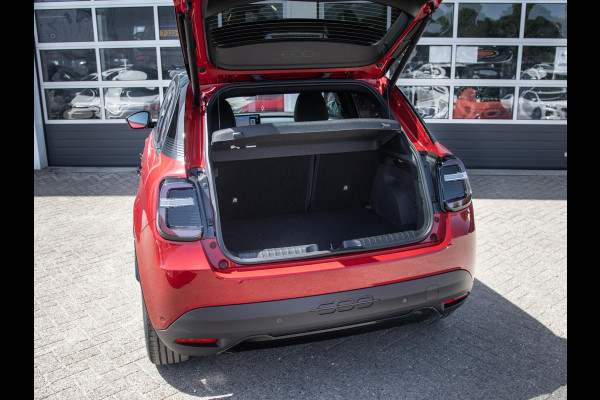 Fiat 600E Sport 54 kWh | Clima | Adapt. Cruise | Navi | Winter Pack | Camera | 18"  | Apple Carplay