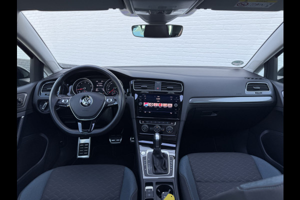 Volkswagen Golf Variant 1.5 TSI Highline | Pano | Trekhaak | ACC | Camera | LED | Keyless