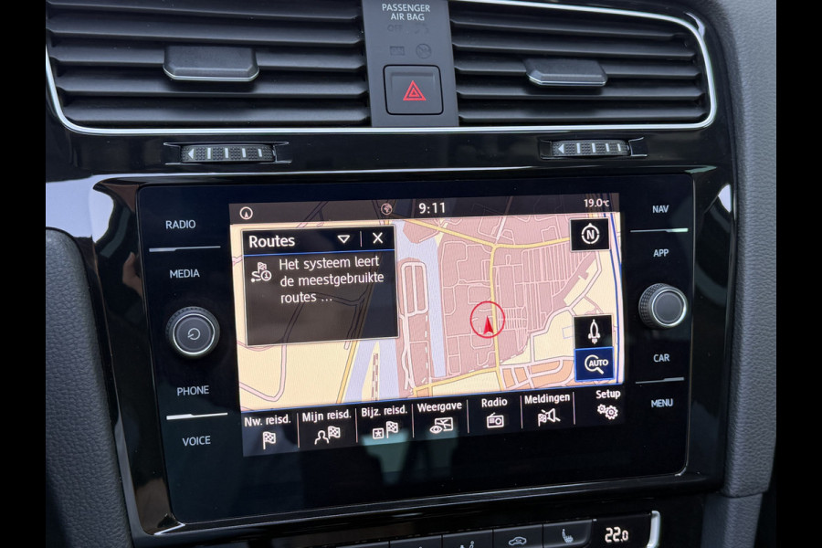Volkswagen Golf Variant 1.5 TSI Highline | Pano | Trekhaak | ACC | Camera | LED | Keyless