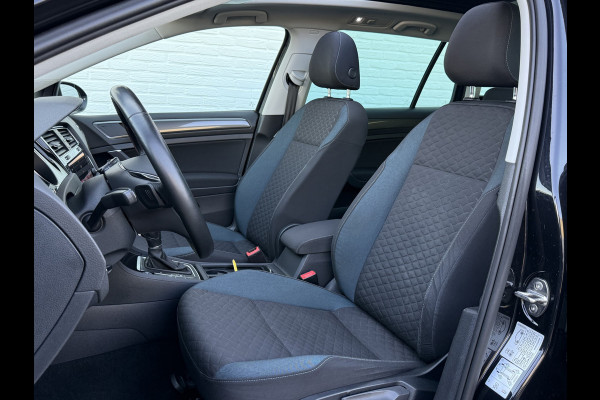 Volkswagen Golf Variant 1.5 TSI Highline | Pano | Trekhaak | ACC | Camera | LED | Keyless