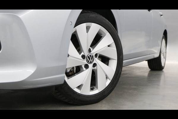Volkswagen Golf 1.5 eHybrid 204 pk Life Edition DSG / Stoel en stuurwielverwarming / App Connect