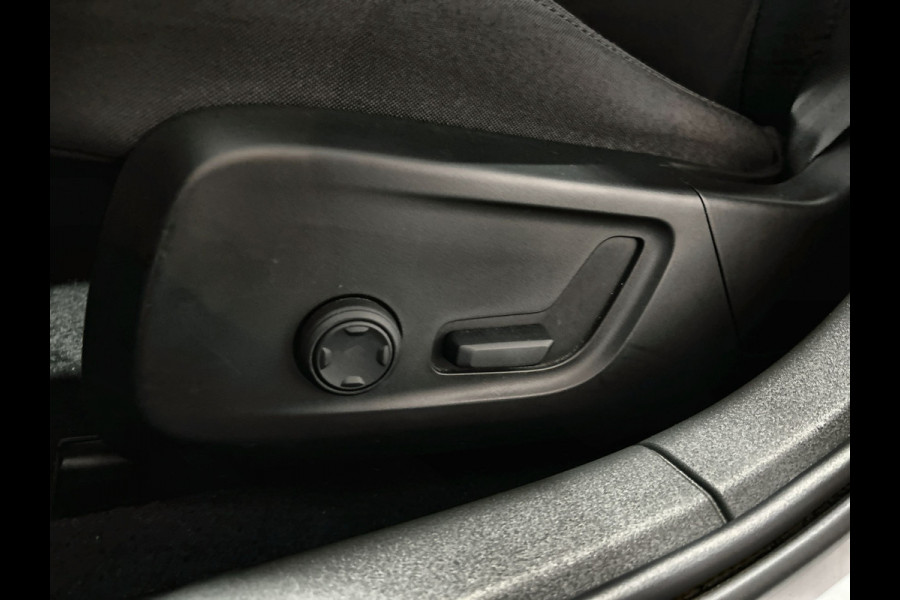 Polestar 2 Long Range Single Motor 78 kWh | Cruise control adaptief | 360° Camera | Koplampen adaptief | Soh (batterijcheck) Waarde 94,9 %