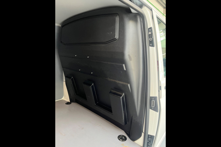 Volkswagen Transporter Servicewagen 2.0 TDI 110pk euro6 L2H1 Comfortline Airco, CruiseControl, Sortimo Inrichting RIJKLAARPRIJS!