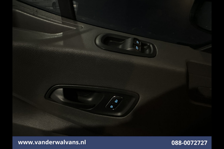 Ford Transit 2.0 TDCI 160pk Bakwagen Laadklep Euro6 Airco | Cruisecontrol | Verwarmde voorruit Bijrijdersbank