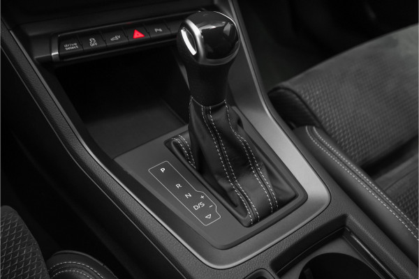 Audi Q3 Sportback 45 TFSI e S Edition ACC Matrix 360° Trekhaak 20"