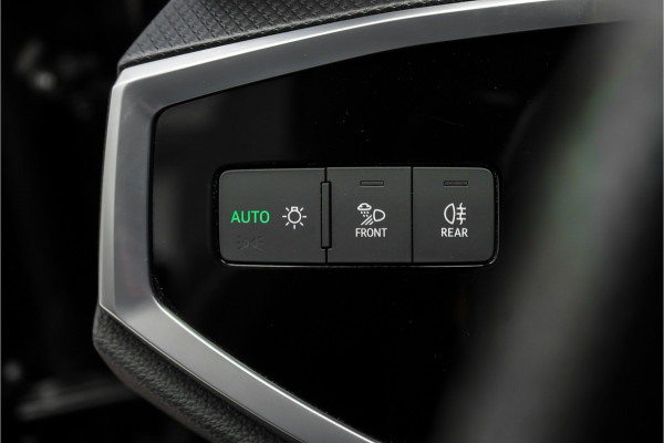 Audi Q3 Sportback 45 TFSI e S Edition ACC Matrix 360° Trekhaak 20"