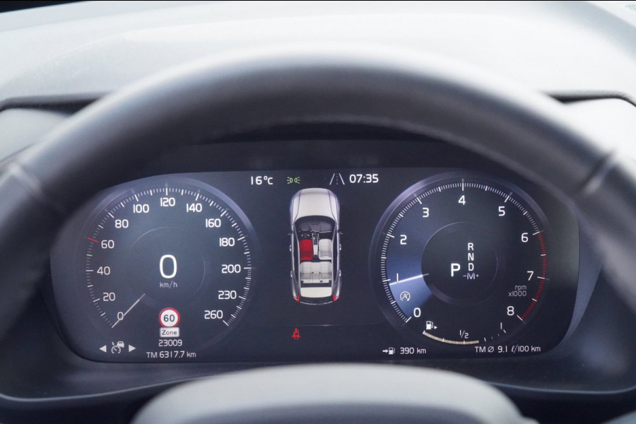 Volvo XC40 1.5 T2 Momentum / NL-Auto / 22dkm NAP / Elek. Trekhaak / Camera / Navigatie / DAB / Climate