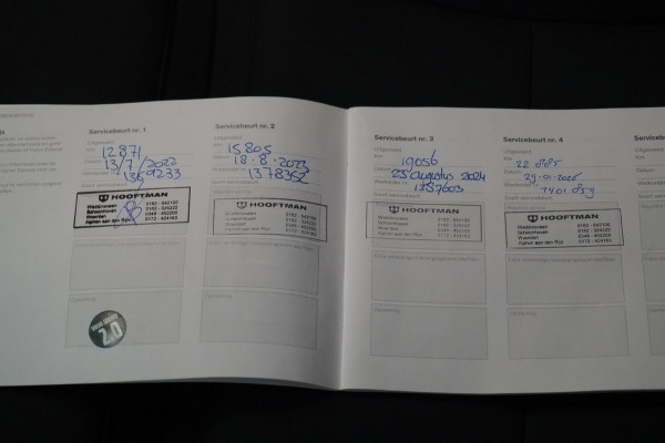Volvo XC40 1.5 T2 Momentum / NL-Auto / 22dkm NAP / Elek. Trekhaak / Camera / Navigatie / DAB / Climate