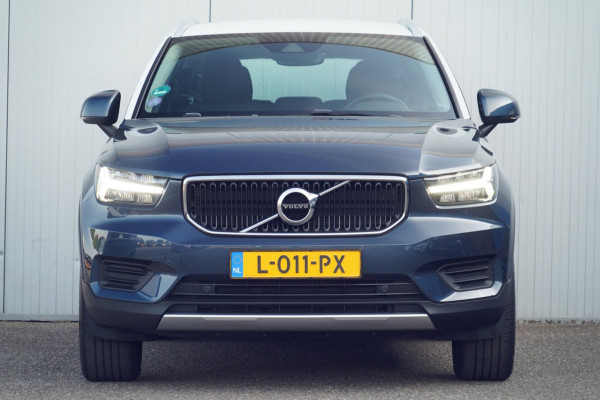Volvo XC40 1.5 T2 Momentum / NL-Auto / 22dkm NAP / Elek. Trekhaak / Camera / Navigatie / DAB / Climate