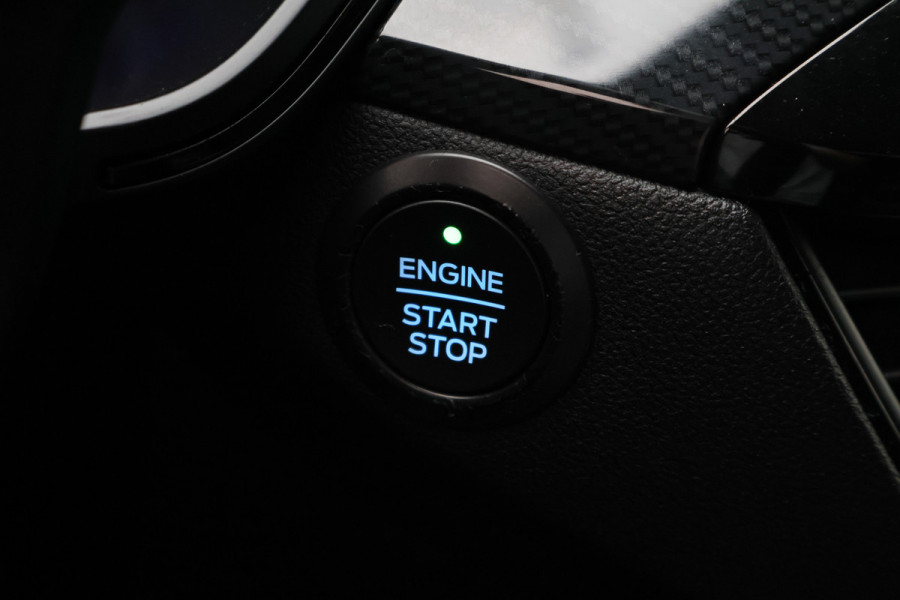 Ford Kuga 2.5 PHEV ST-Line Virtual Cockpit, Cruise, Camera, Apple Carplay, DAB, Elek. Trekhaak, 18''