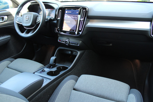 Volvo XC40 2.0 B3 Core | Winterpack | 360 Camera | BLIS | Pilot Assist