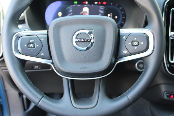 Volvo XC40 2.0 B3 Core | Winterpack | 360 Camera | BLIS | Pilot Assist