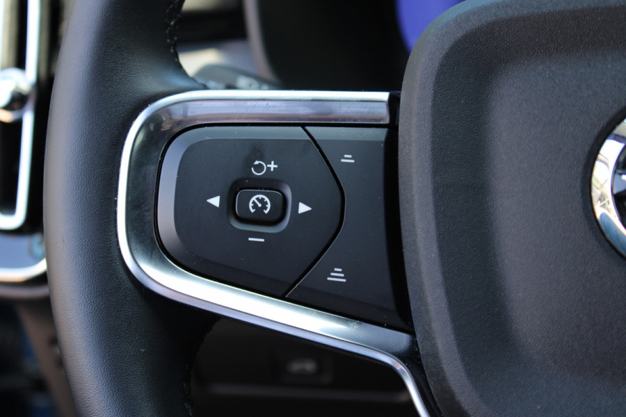 Volvo XC40 2.0 B3 Core | Winterpack | 360 Camera | BLIS | Pilot Assist