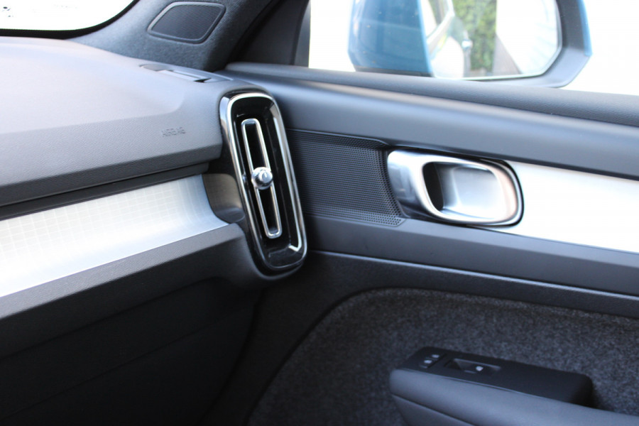 Volvo XC40 2.0 B3 Core | Winterpack | 360 Camera | BLIS | Pilot Assist