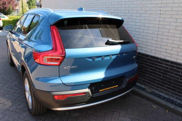Volvo XC40 2.0 B3 Core | Winterpack | 360 Camera | BLIS | Pilot Assist