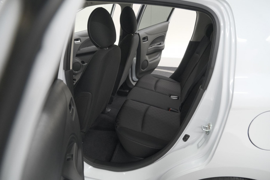 Mitsubishi Space Star 1.2 Intense | AUTOMAAT! | Apple Carplay | Allseason Banden | Climate Control