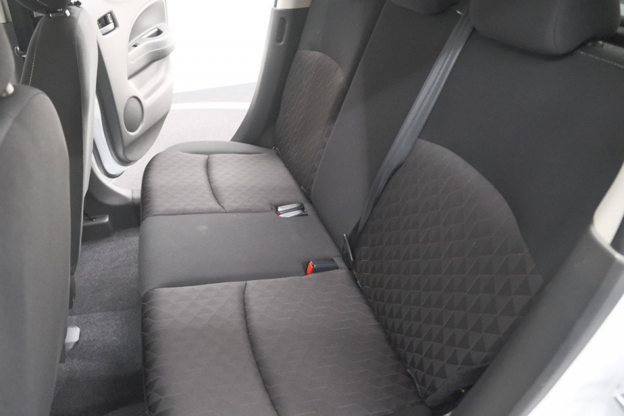 Mitsubishi Space Star 1.2 Intense | AUTOMAAT! | Apple Carplay | Allseason Banden | Climate Control