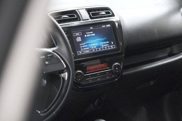 Mitsubishi Space Star 1.2 Intense | AUTOMAAT! | Apple Carplay | Allseason Banden | Climate Control