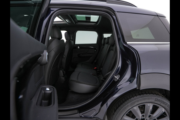 MINI Countryman 1.5 Cooper Chili Aut. *PANO | LEATHER-FABRIC | FULL-LED | HARMAN/KARDON | HEATED-SPORTSEATS | KEYLESS | NAVI-FULLMAP | PRIVACY-GLASS | AMBIENTLIGHT | ECC | PDC | CRUISE | 18''ALU*