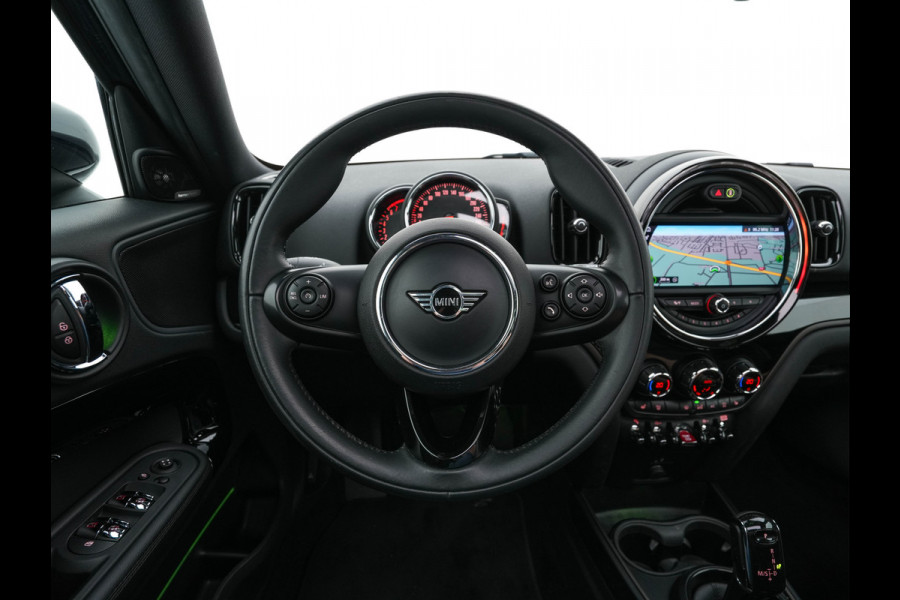 MINI Countryman 1.5 Cooper Chili Aut. *PANO | LEATHER-FABRIC | FULL-LED | HARMAN/KARDON | HEATED-SPORTSEATS | KEYLESS | NAVI-FULLMAP | PRIVACY-GLASS | AMBIENTLIGHT | ECC | PDC | CRUISE | 18''ALU*