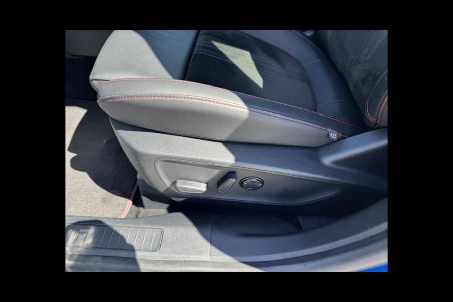 Ford Kuga 2.5 PHEV ST-Line X 243pk | Trekhaak | Winterpack | Driver Assistance Pack | AGR-Stoelen | Orig. NL auto