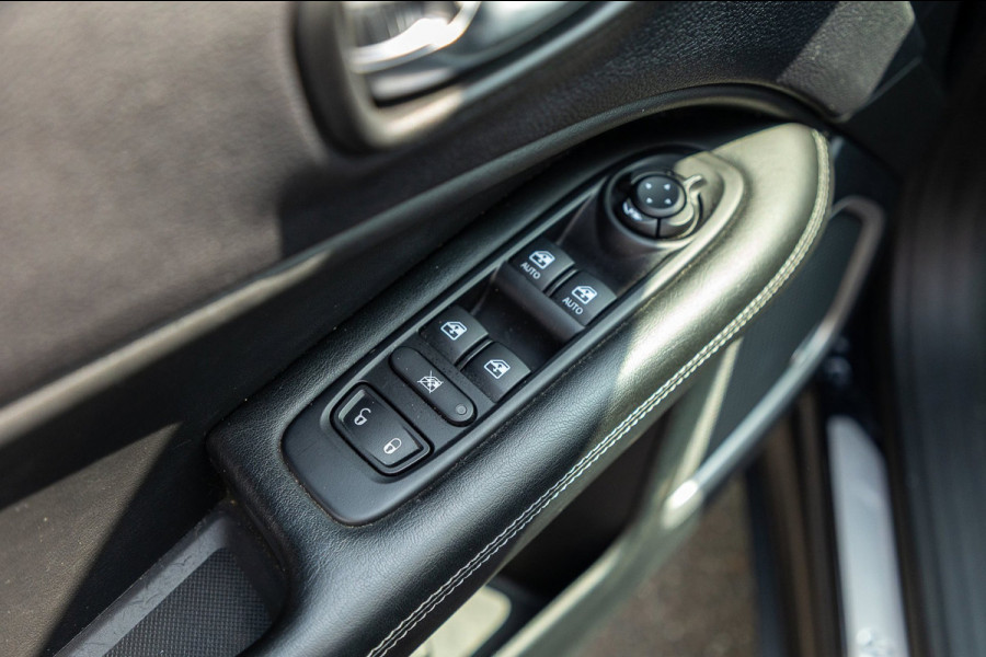 Jeep Compass 4xe 240 Plug-in Hybrid Electric Trailhawk I Pano I Leder I ALpine I Vol opties I
