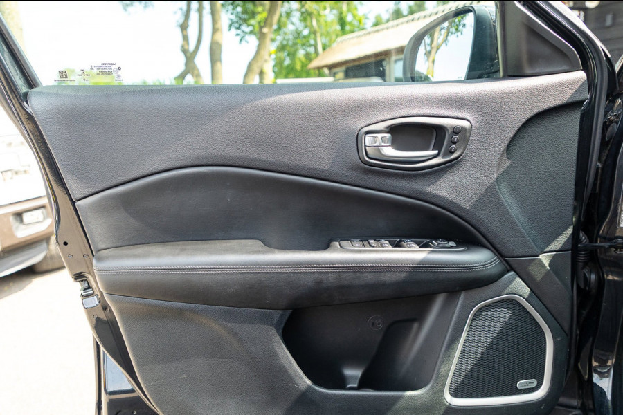 Jeep Compass 4xe 240 Plug-in Hybrid Electric Trailhawk I Pano I Leder I ALpine I Vol opties I