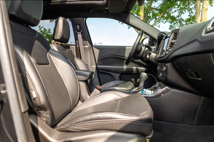 Jeep Compass 4xe 240 Plug-in Hybrid Electric Trailhawk I Pano I Leder I ALpine I Vol opties I